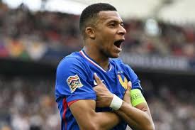 Áp lực lên Mbappé